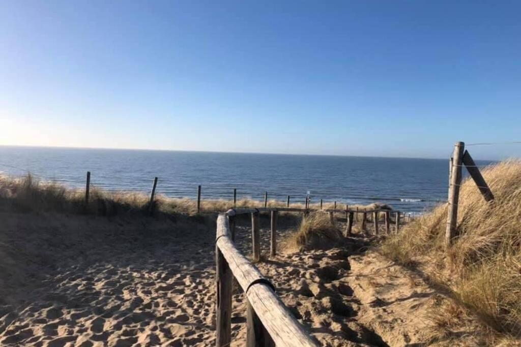 Blue Beach House 350 Meters From Sea Noordwijk Buitenkant foto